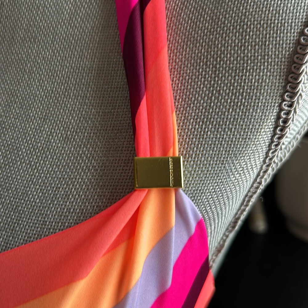 Victoria’s Secret Padded Push Up Bikini Top - Picture 2 of 4